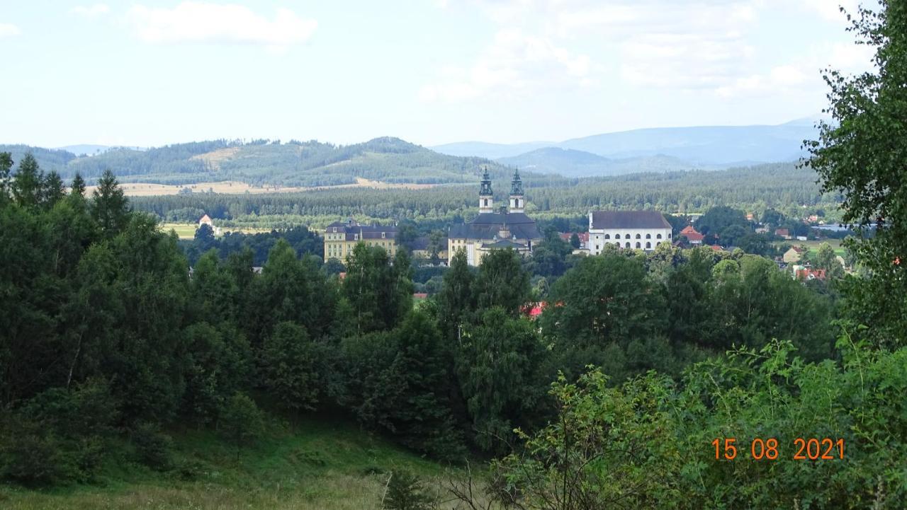 Na Szlaku Apartment Krzeszow  Екстериор снимка